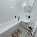 Pod Zámkem 3*