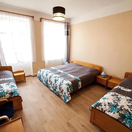 Hotel Pod Zámkem 3*
